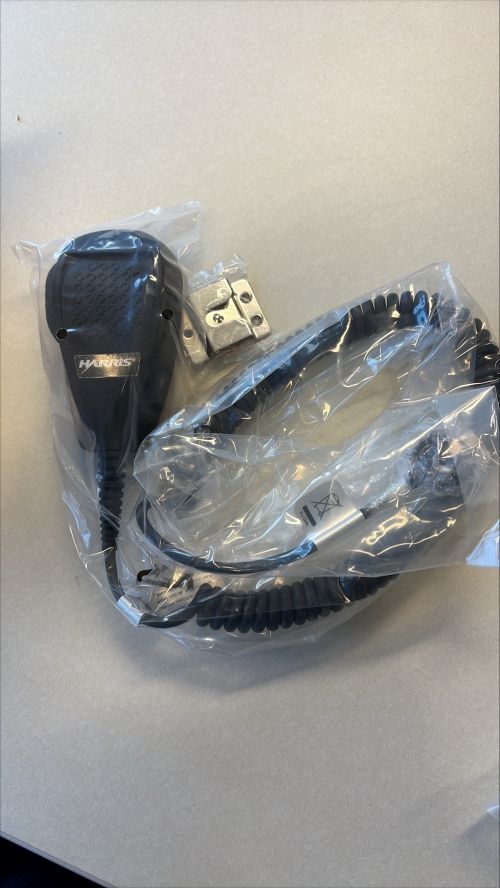 Lot of Thirty-One (31) XL Standard Mobile Microphone - Image 2